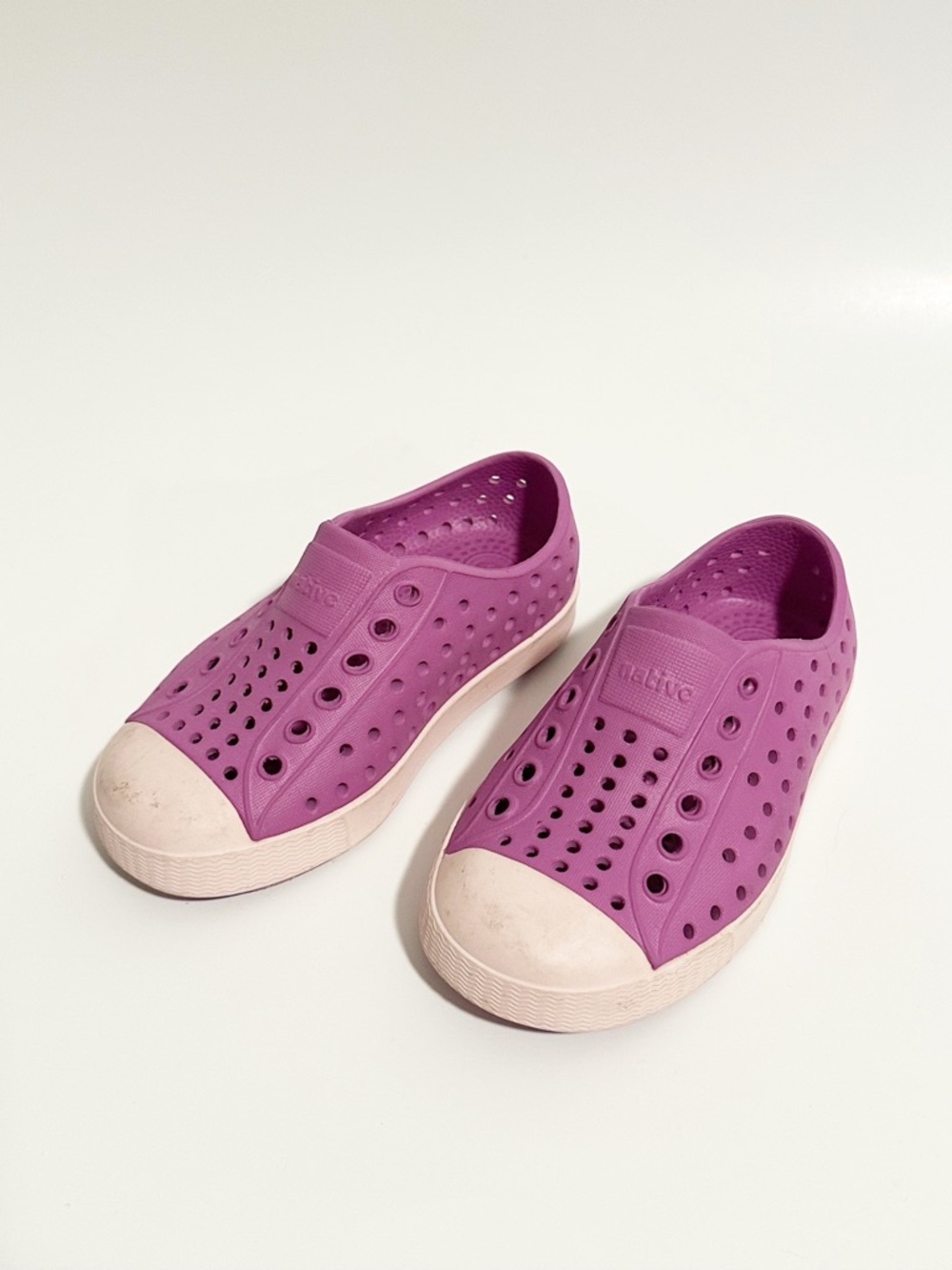 Native Jefferson Purple Perforated Slip-On Vegan Sneakers - Toddler Size C7